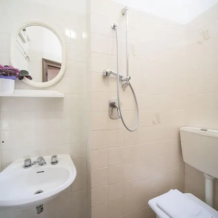 Luna Hotel 3*