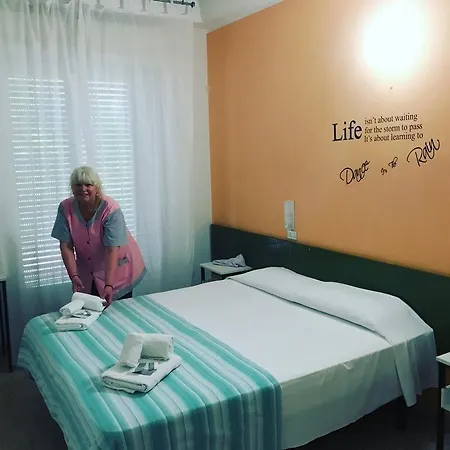 Nova Dhely 3* Rimini