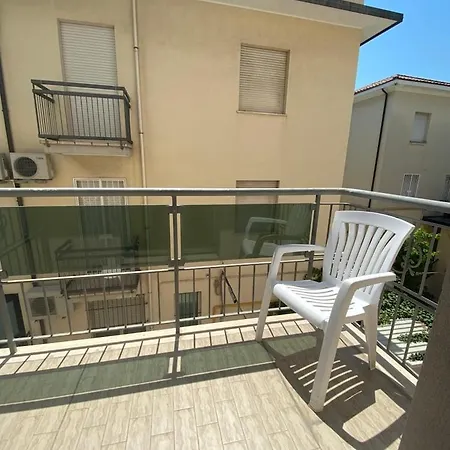 Otel Nova Dhely 3*
