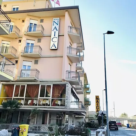 Naica Hotel