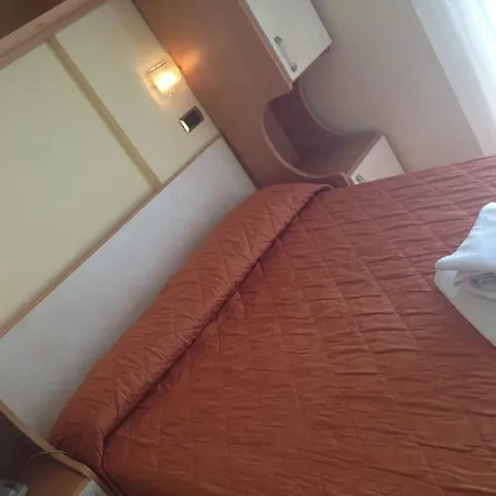 Elisir Hotel 4*