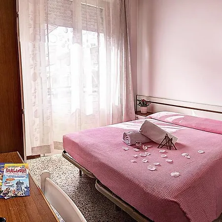 Iris Hotel