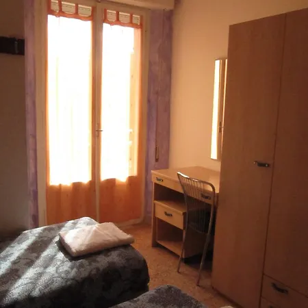 Elia Hotel