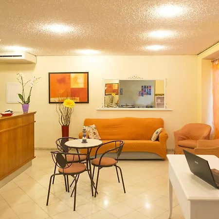 Hotel Majorca *