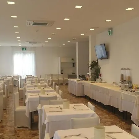 Hotell Hb Orchidea Blu 3*