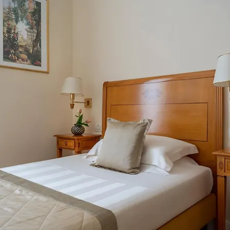 Residenza Parco Fellini ホテル 4*