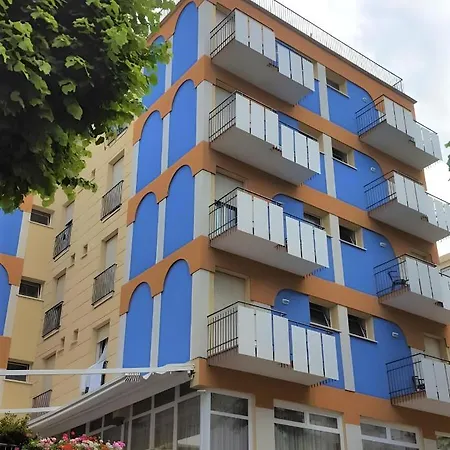 Hotel Corona 3*