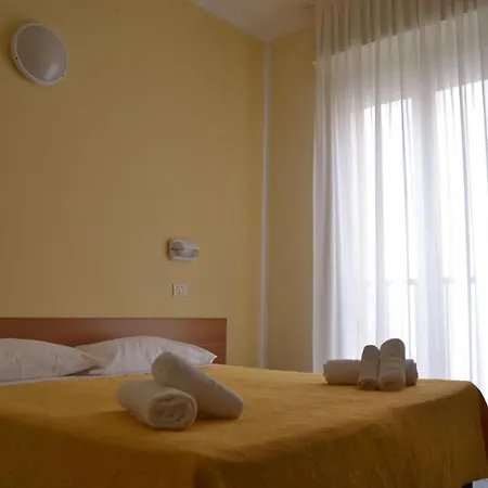 Hotel Corona 3*