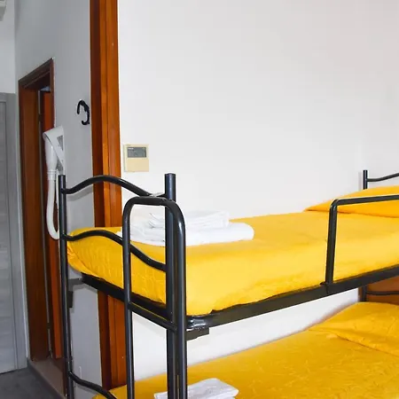 Hotel Suprem 3*