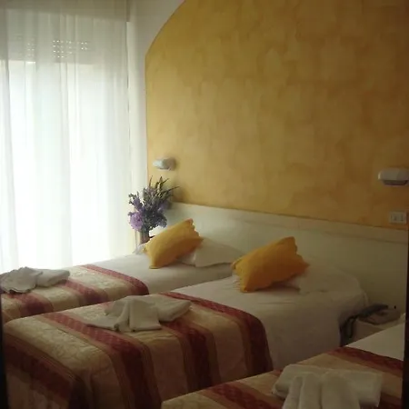 Arcade Hotel 3*