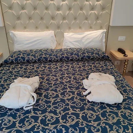 Ambassador Hotel 4*