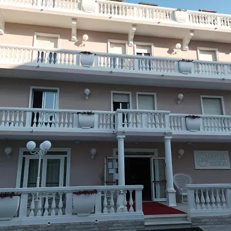 Otel Amica