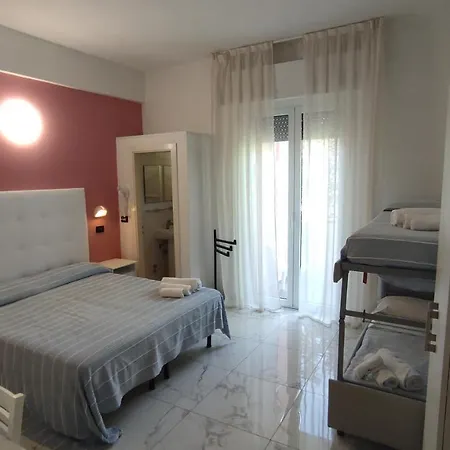 Elisa Hotel
