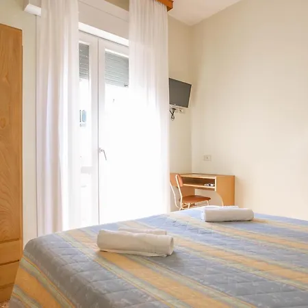 Hotel Ischia 2*