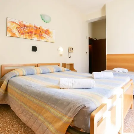 Hotel Ischia 2*