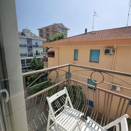 Marè Aparthotel 3*