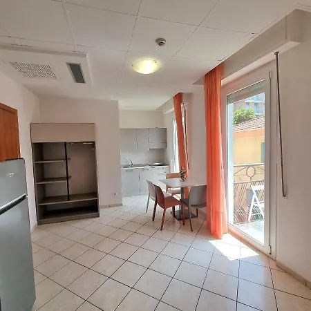 Marè Aparthotel 3*