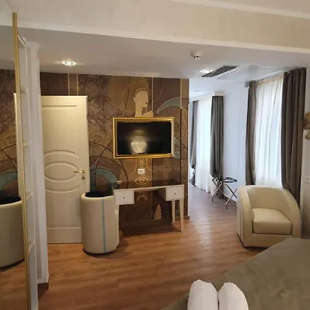 Amsterdam & Hotel Rimini