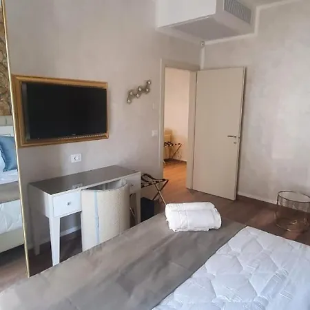 Amsterdam & Hotel 4*