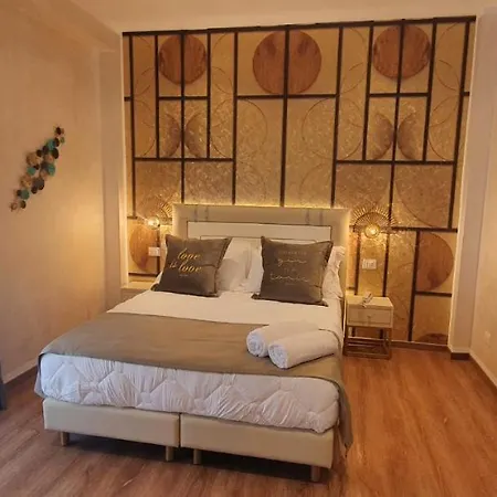 Amsterdam & 4*