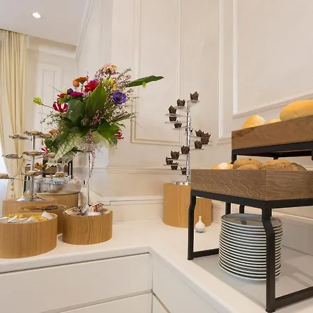 Hotel Amsterdam & 4*