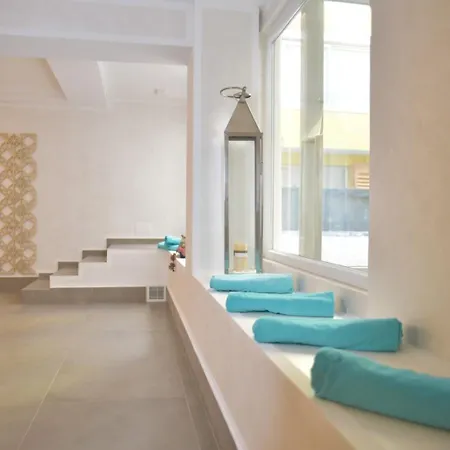 Hotel Amsterdam & 4*