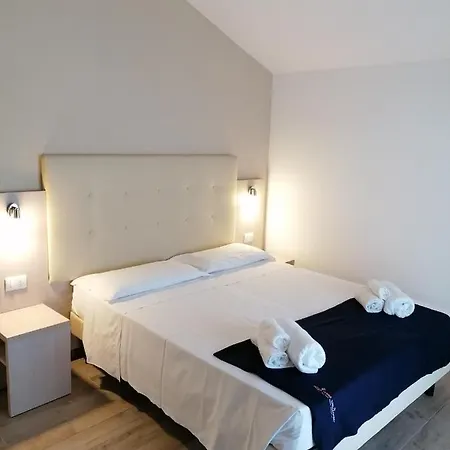 Luna Hotel