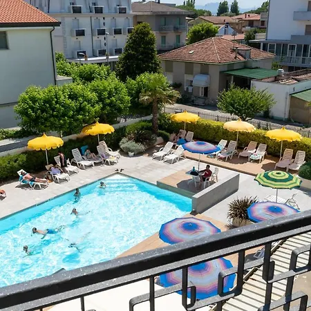 Montmartre Hotel Rimini