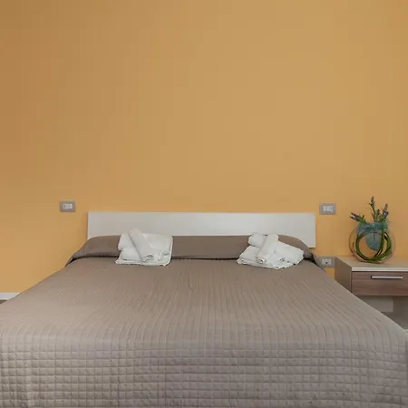 Art Aparthotel 3*