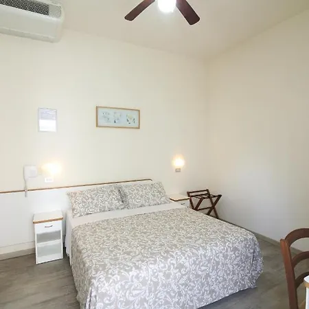 Miriam Hotel 3*