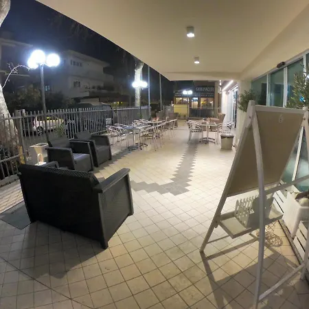 فندق مبيت وإفطار Half Moon Airport Restaurant