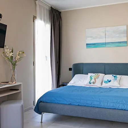 Noah Hotel 3*