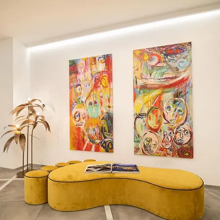 One Design Hotel 4*