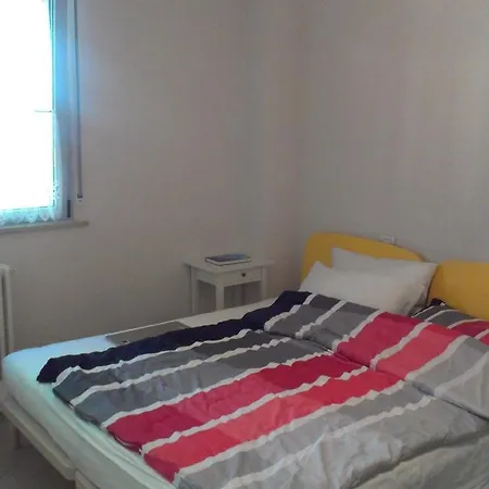 Marina Centro Indipendente Con Cortile E Posto Auto Appartamento Rimini
