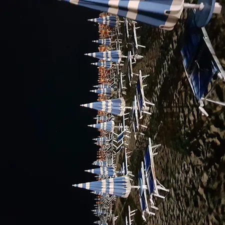 Отель Savina