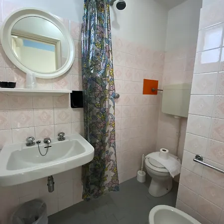 Nanni Garni Guest house 2*