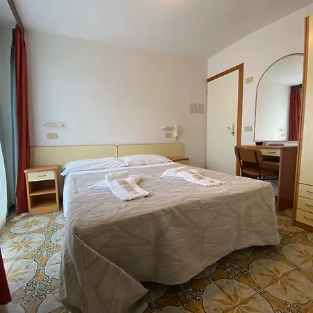 Guest house Nanni Garni 2*