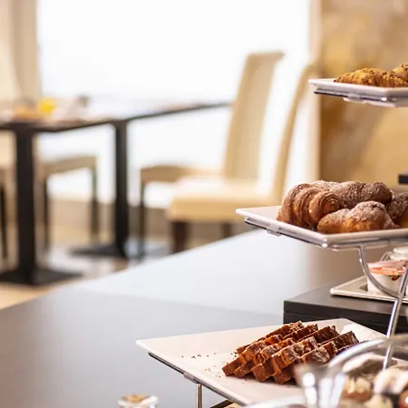 Otel Regina Elena 57 & Oro Bianco Rimini