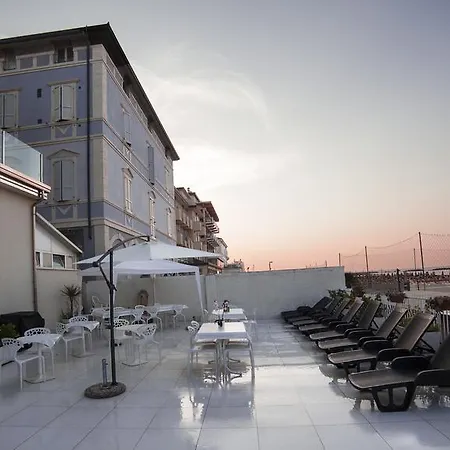 Riviera Mare Life Hotel 3*