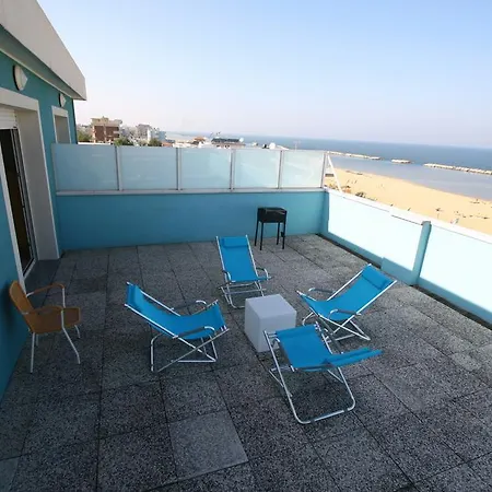 Paradise Aparthotel 3*