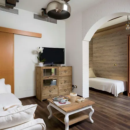Western Maison B Отель