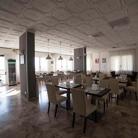 Riviera Mare Life Hotel 3*