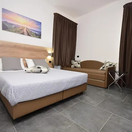 Crisvan Hotel 3*
