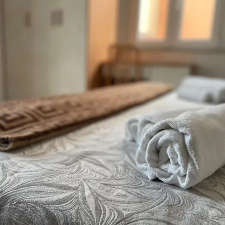 Alex Hotel 2*