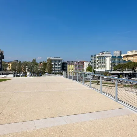 Bilocale Con Giardino A 200mt Dal Mare - Homeunity Apartment