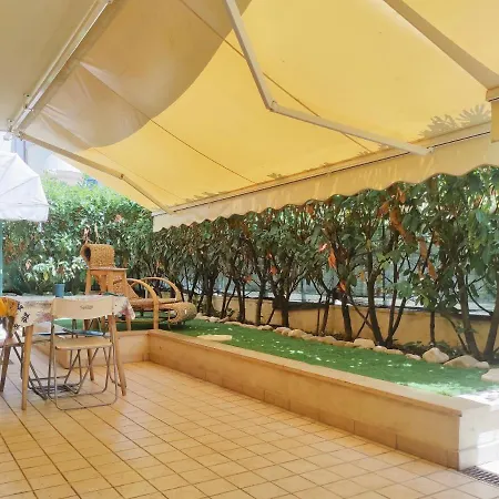 Parco Dei Pini Marina Centro Apartment