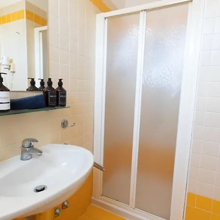 Mimosa Apart Otel 3*