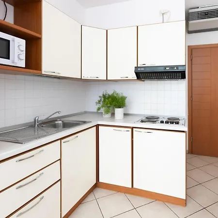 Mimosa Apart Otel 3*