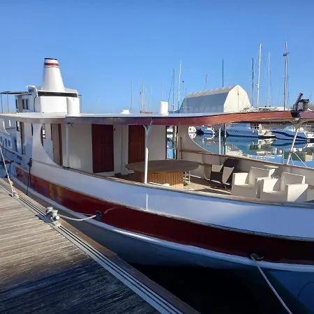 House Boat Rimini