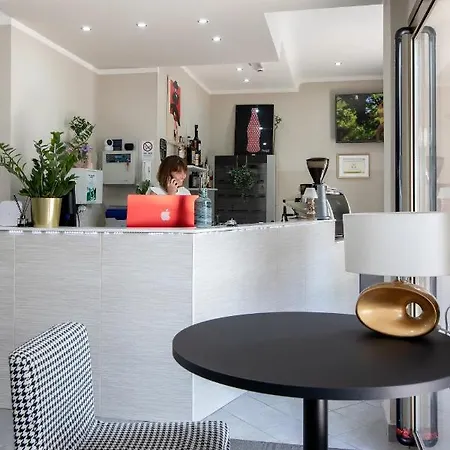 Noah Hotel